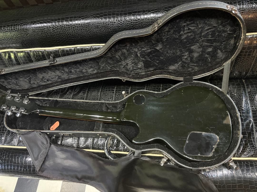 Gibson Les Paul ハードケース付属