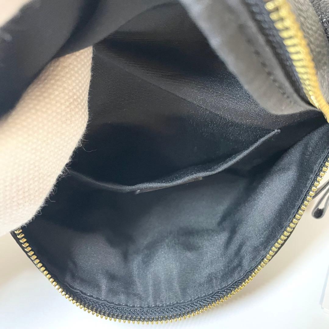 新品同様✨️COACH ボディバッグ ウエストポーチ チャーム ペプルドレザー 黒