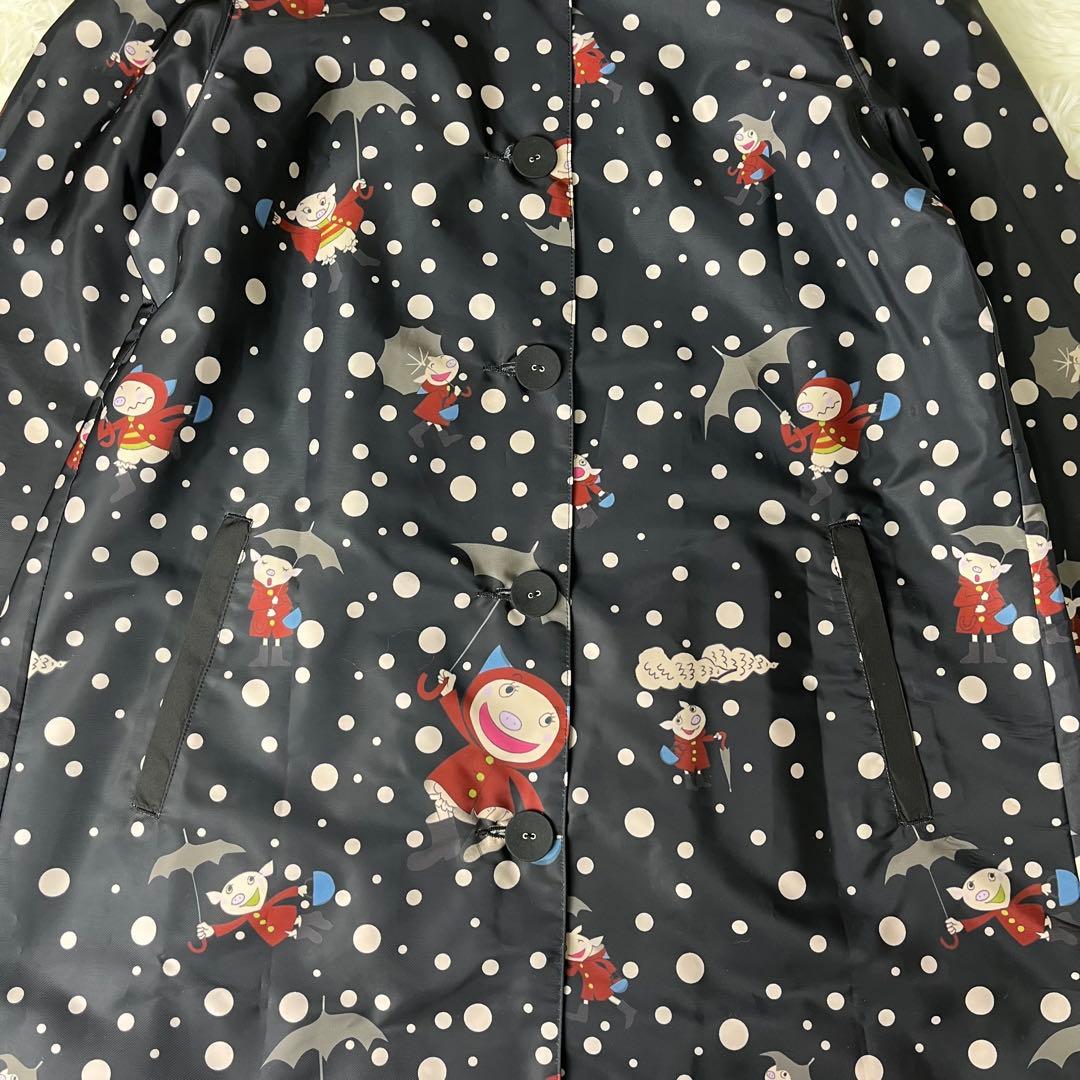 美品✨アルベロベロ　レインコート　ブラック　ぶたさん　総柄　刺繍