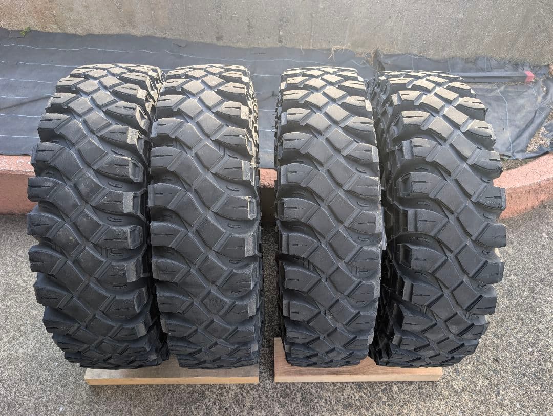 7.00R16 タイヤホイール マキシスクリーピークローラー ジムニー