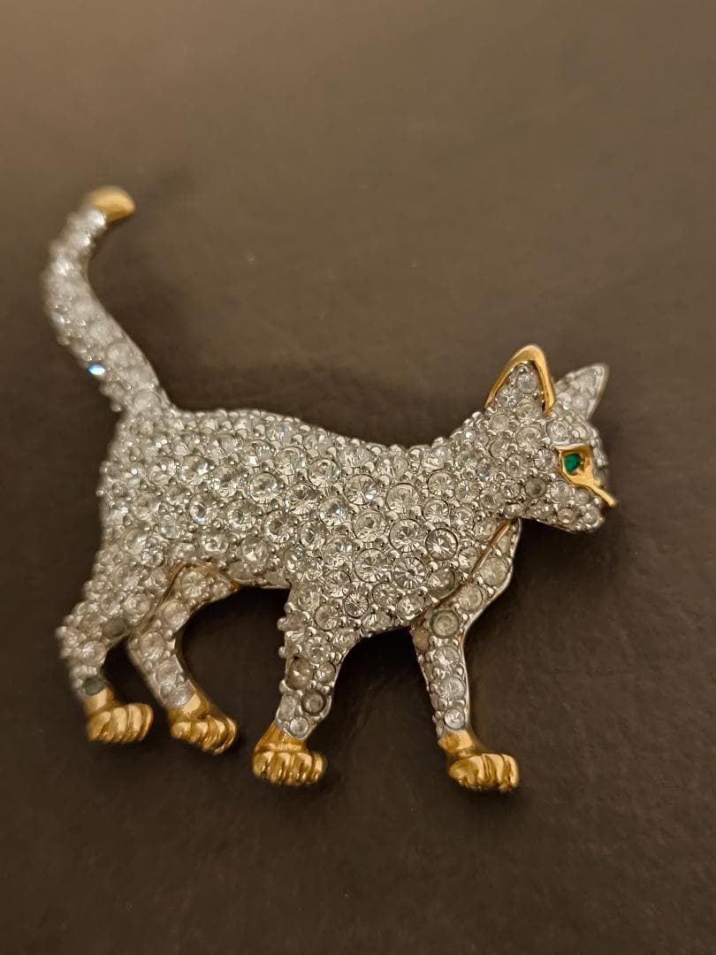 SWAROVSKI スワロフスキー ブローチ クリアストーン 猫 ねこ ネコ