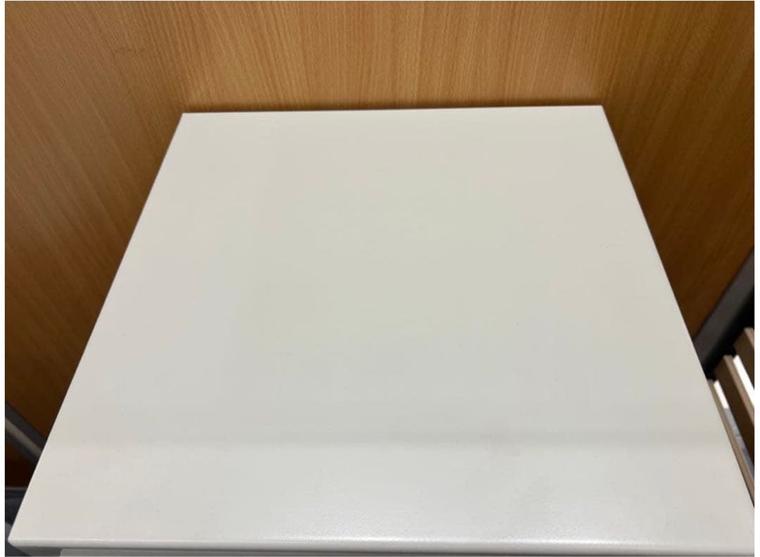 Sky Safe 金庫 ホワイト 鍵2個付き