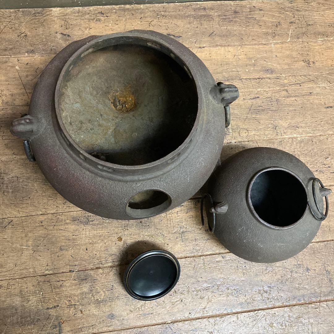 E4 古鉄 鉄瓶 風炉釜 鉄釜 茶道具 囲炉裏 火鉢 古民具 炭火 骨董 骨董品