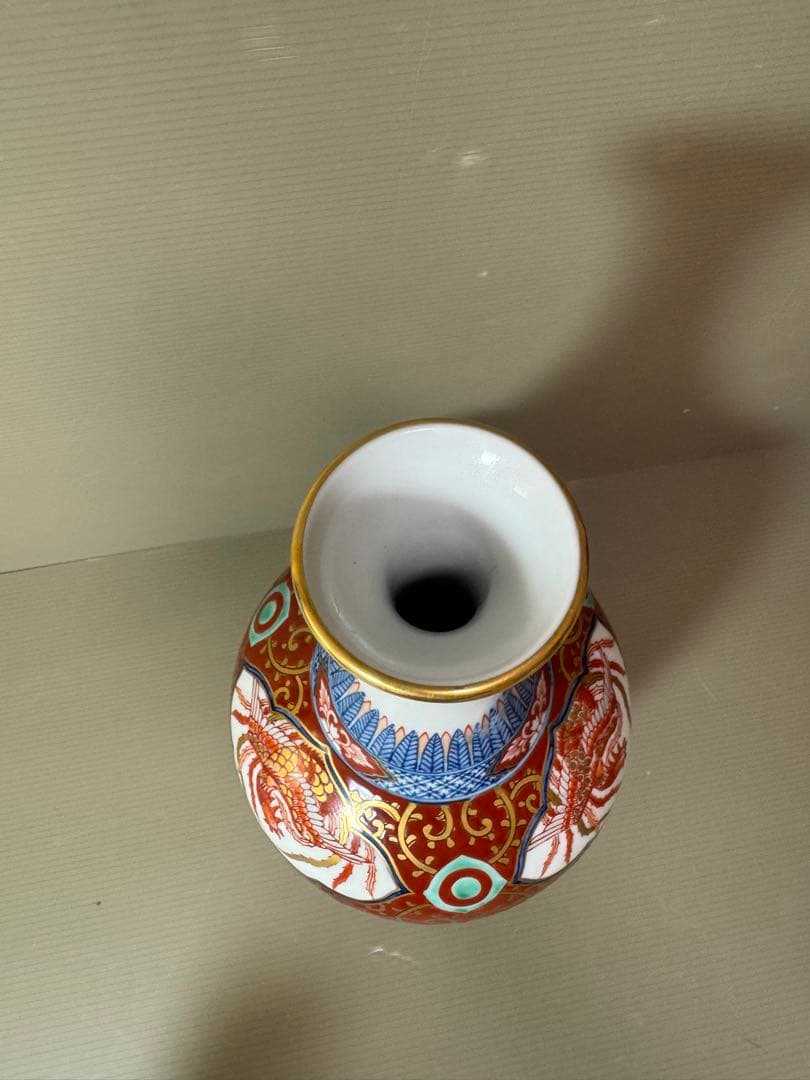 2721 有田焼　桃司作　金襴手　鳳凰　透かし網目　花瓶