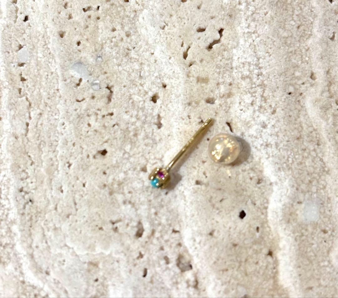 e.m. little emblem ターコイズピアス片耳用 リトルエンブレム2