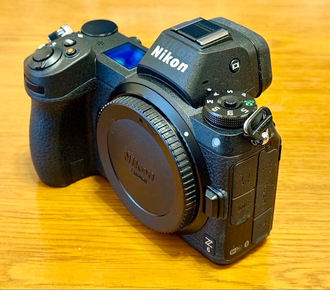 NikonZ6ボディ 1万6千ショット 保証期間 元箱付 XQD(32G)おまけ