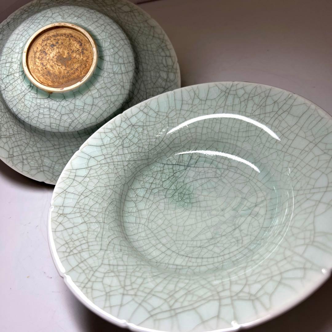 中国美術　青白磁皿2枚　直径約18㎝　東Y7-1224①タトコ