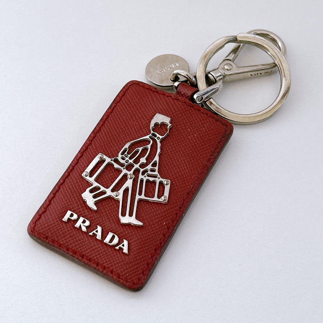 【希少色】PRADA キーリング サフィアーノ ホテルマン ドアマン 赤