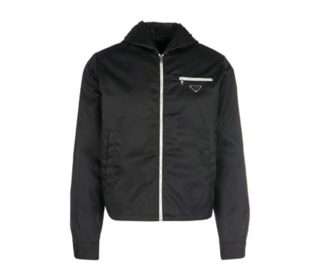 PRADA ナイロンジャケット 三角ロゴ