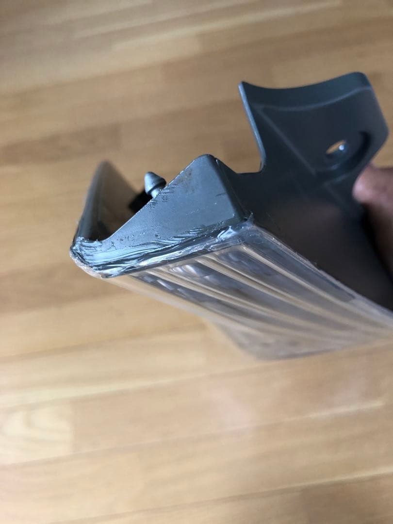 アクアNHP10前期テールランプ