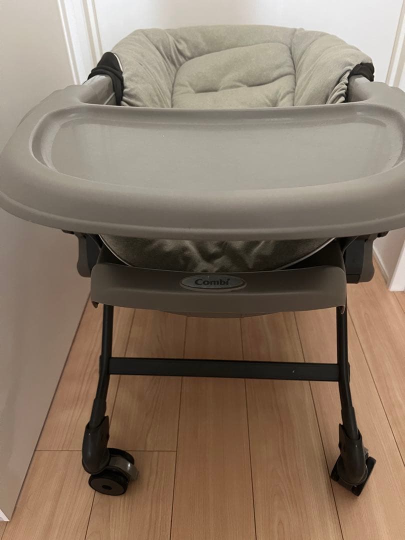 コンビ ハイローチェア 新生児から4才頃 ネムリラ AUTO SWING LM