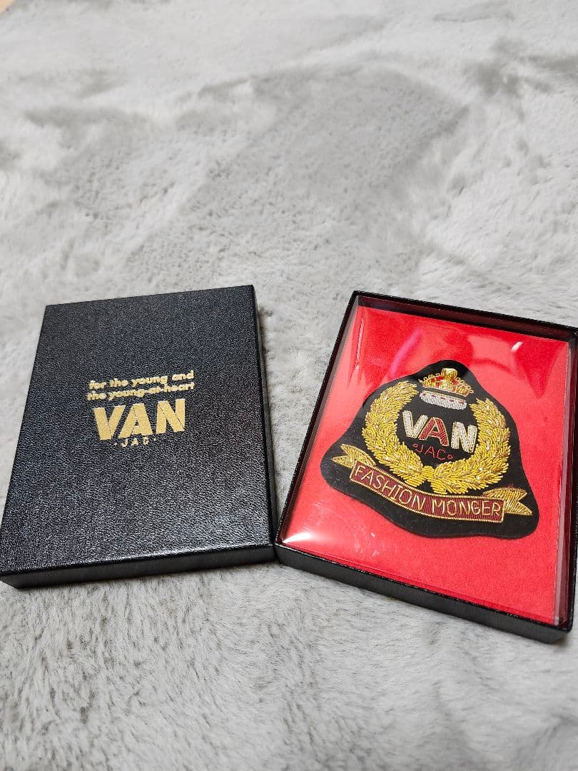 VAN 刺繍エンブレム オリジナルボックス付き