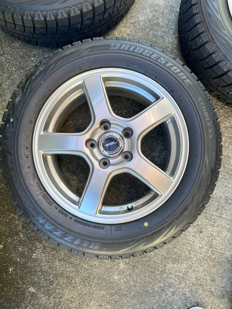 16インチ ブリヂストン ブリザックレボGZ タイヤ ホイールセット 4本