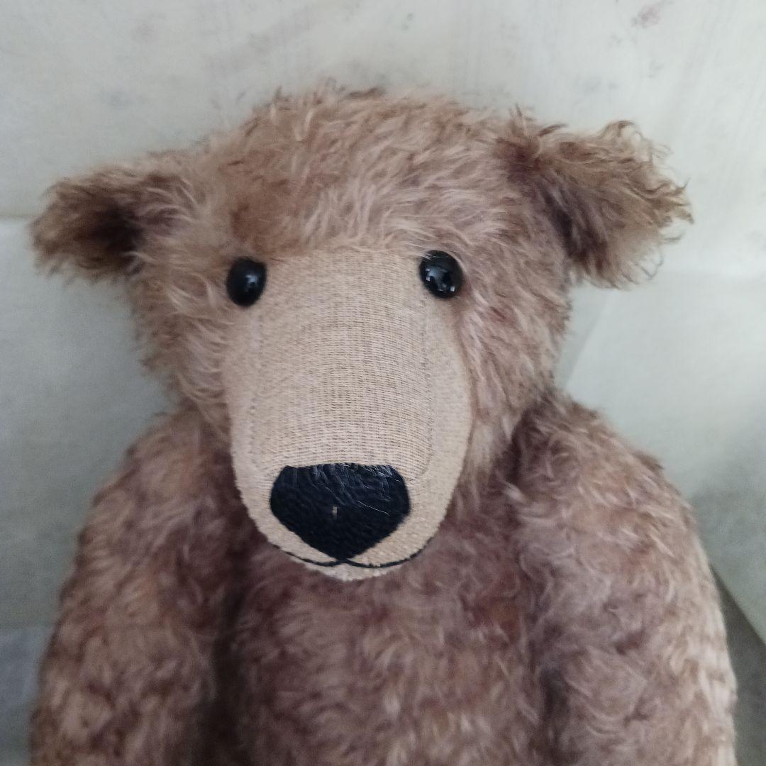 作家様のテディベア　傾けると「グー」と鳴きます