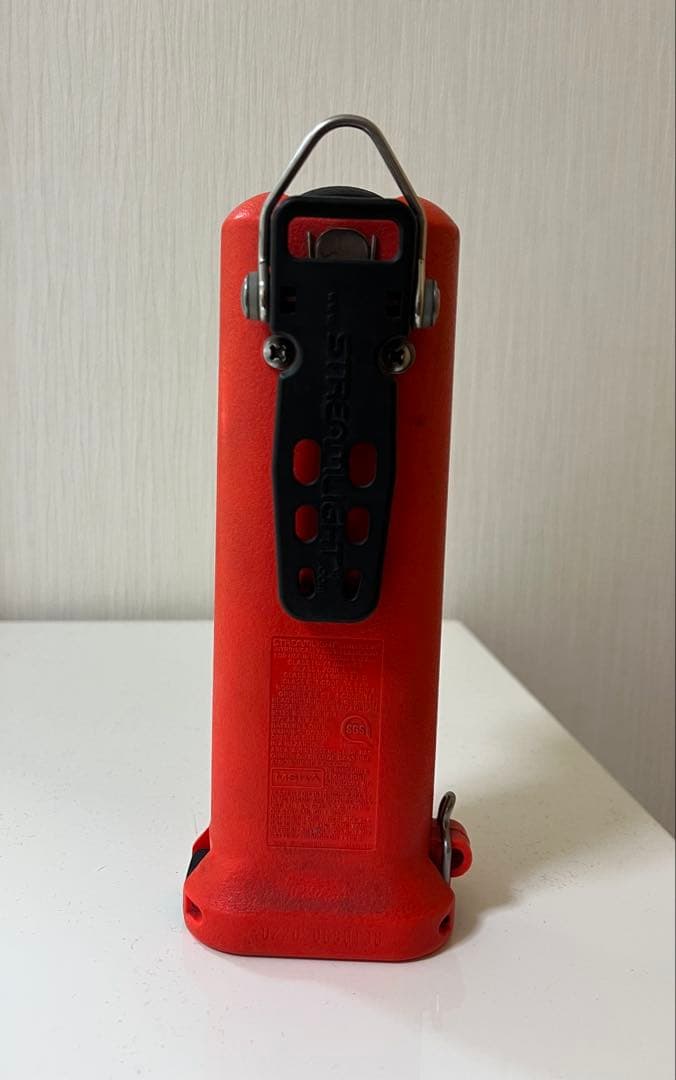 ストリームライト　サバイバー　乾電池タイプ　STREAMLIGHT 消防