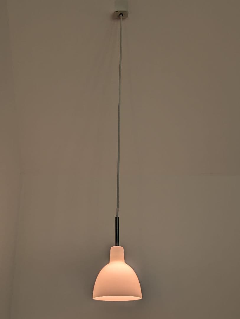Louis Poulsen TOLDBOD GLASS 155 ペンダントランプ