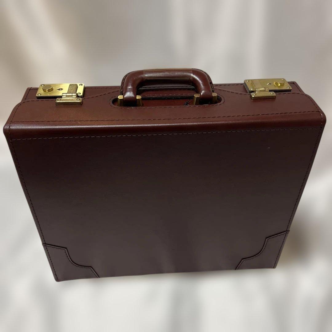 ≪ACE　フライトケース≫　売れ筋のサイズ！◇パイロットケース　Ｂ４サイズ