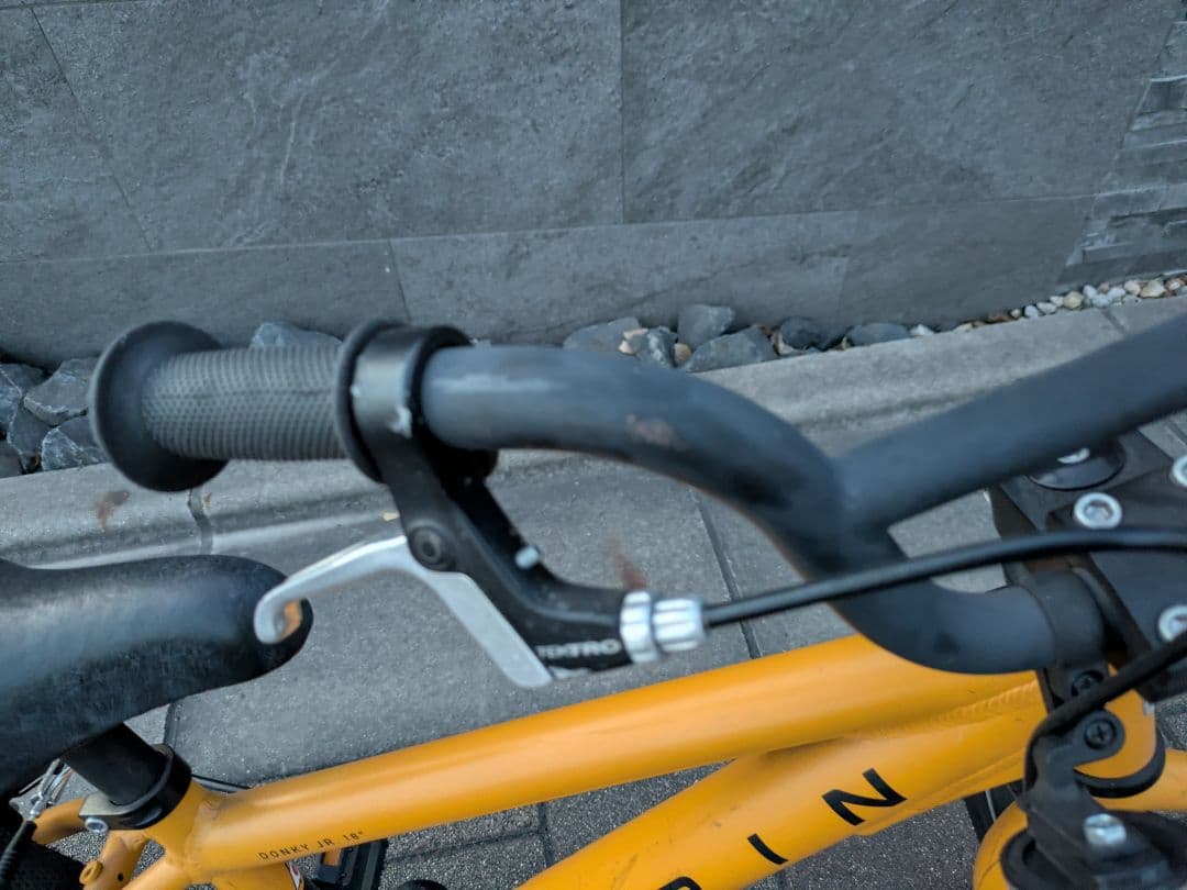 MARINEドンキーJR18インチイエロー【愛知県引取可、着払可】