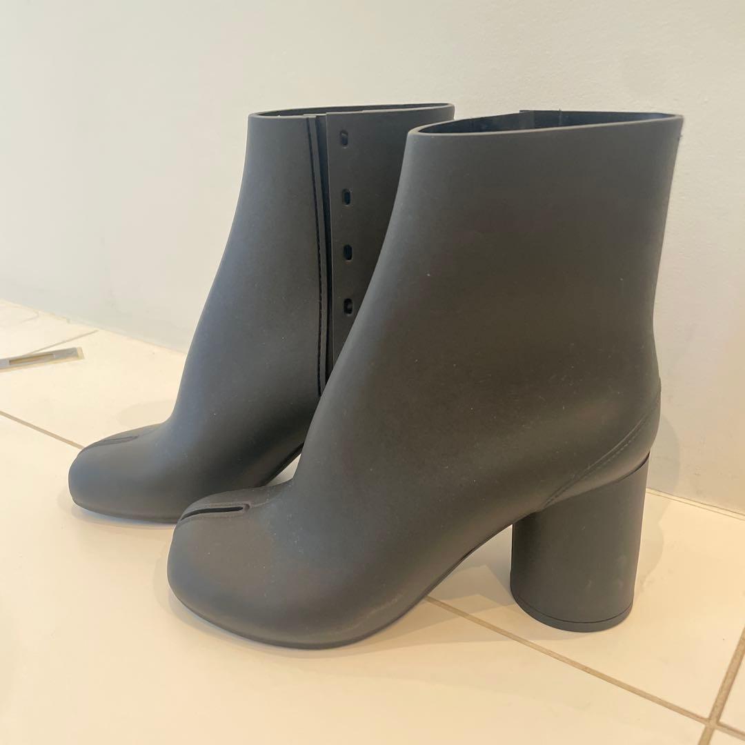 Maison Margielaタビブーツ 黒　ラバーマルジェラ　サイズ38