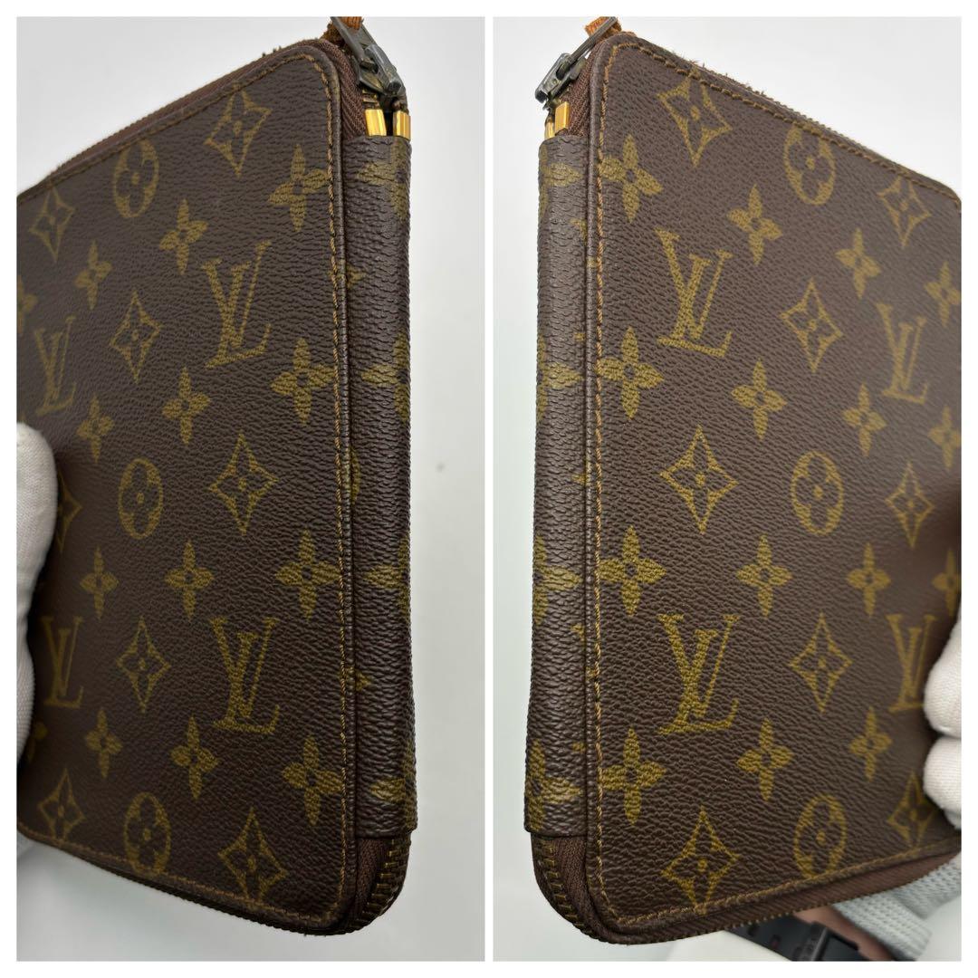 LV ルイヴィトン モノグラム パスポートケース ラウンドジッピー
