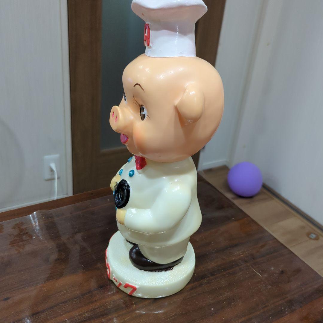 【非売品】エースコック 豚のシェフ フィギュア 約32.5センチ　ソフビ人形