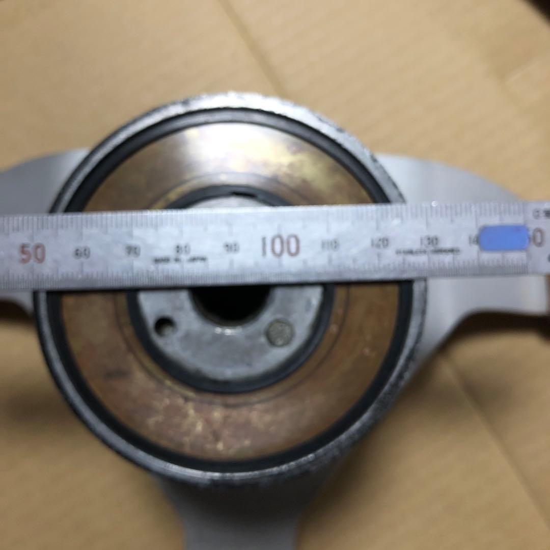 momo ウッドハンドル外径350mm太さ28mm