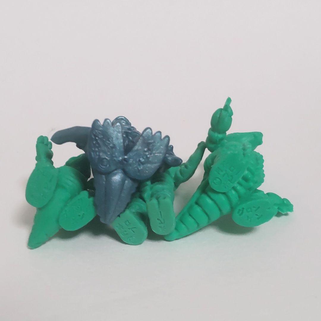 タイロンさん用★コレ401　ウルトラマン怪獣消しゴム　タイラント　メタリック　他