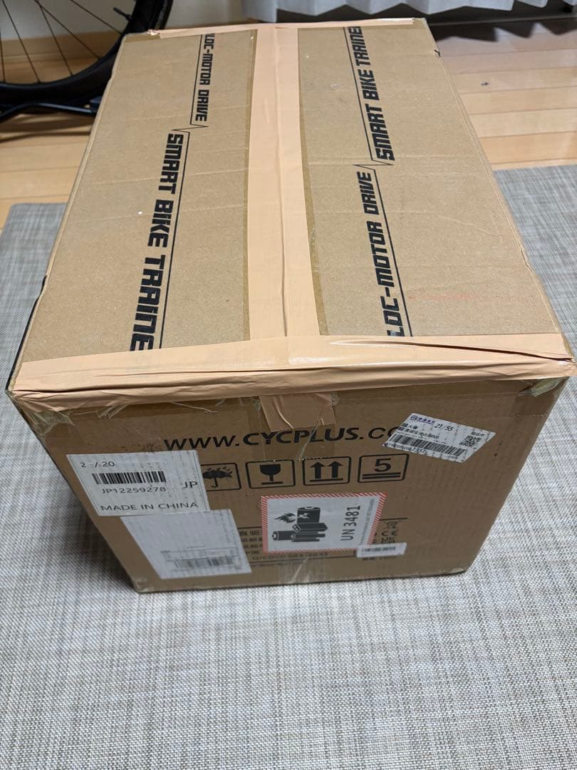 【最終値下げ】CYCPLUSスマートトレーナーT3 + 前輪置き