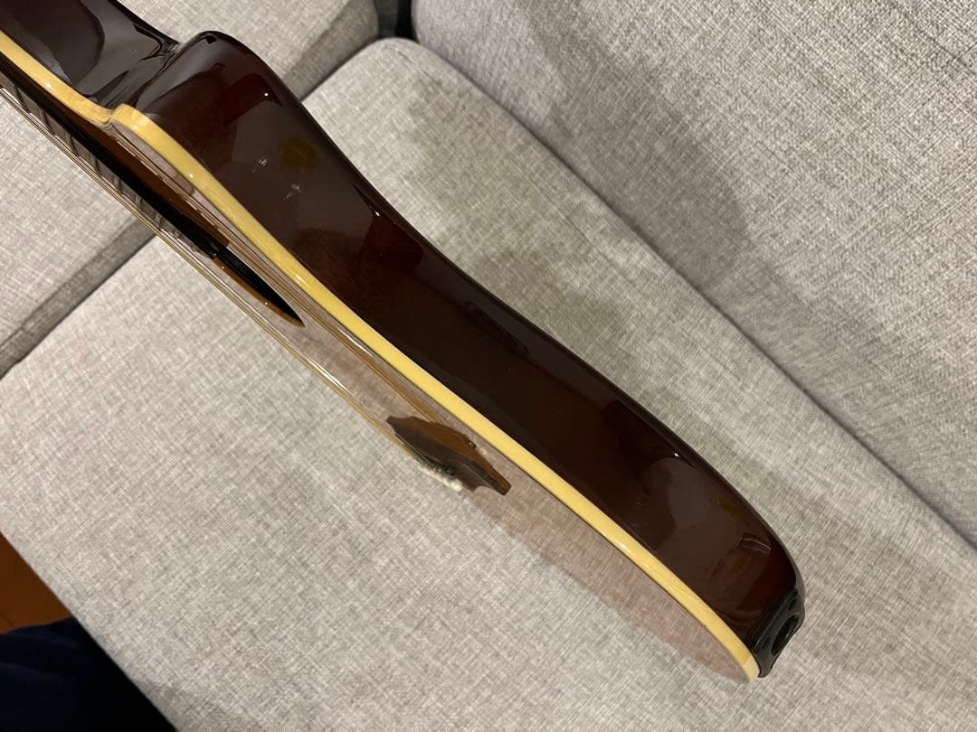 ギター LINE 6 Variax acoustic 700