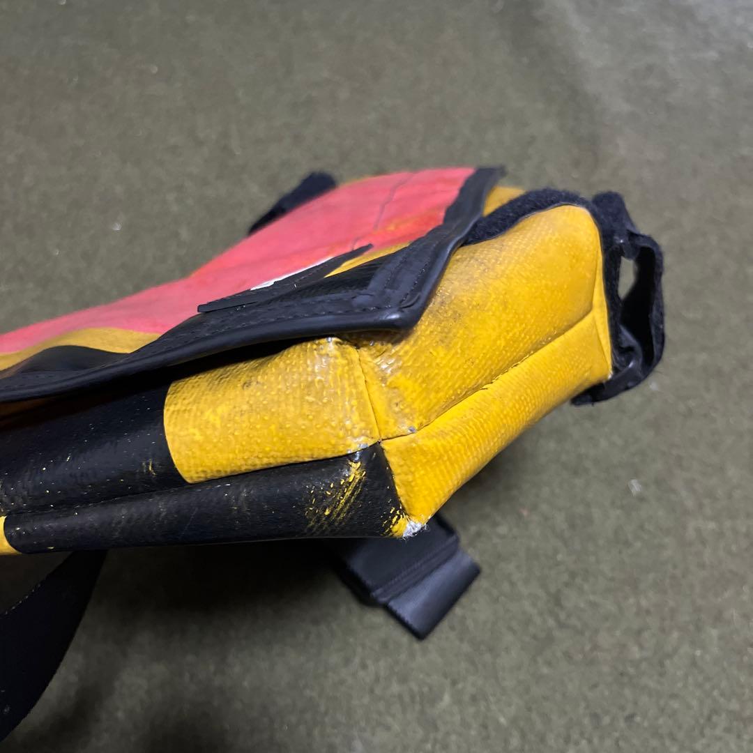 FREITAG ライド・メッセンジャーバッグ 赤・黄