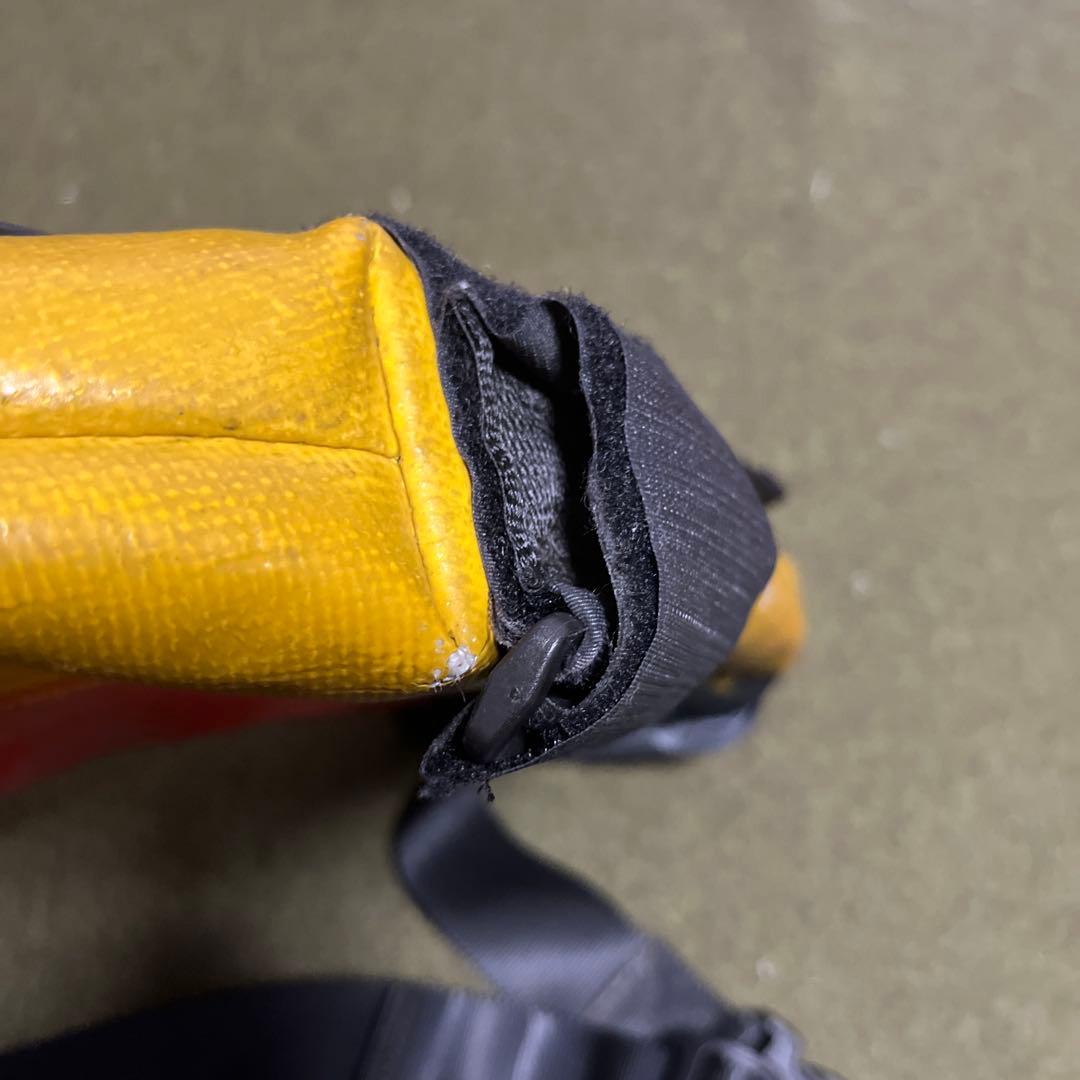 FREITAG ライド・メッセンジャーバッグ 赤・黄