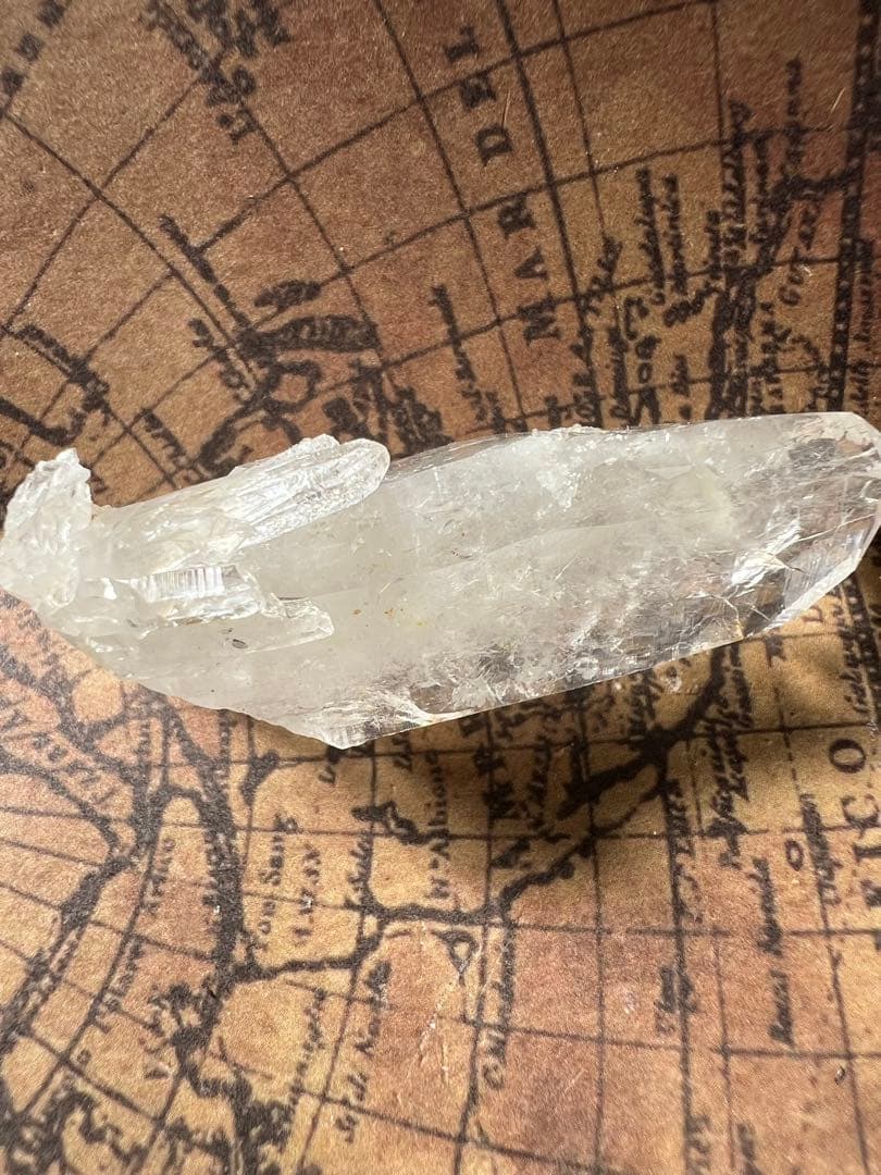 龍脈の精髄 ⭐︎水晶「共鳴する光の柱」