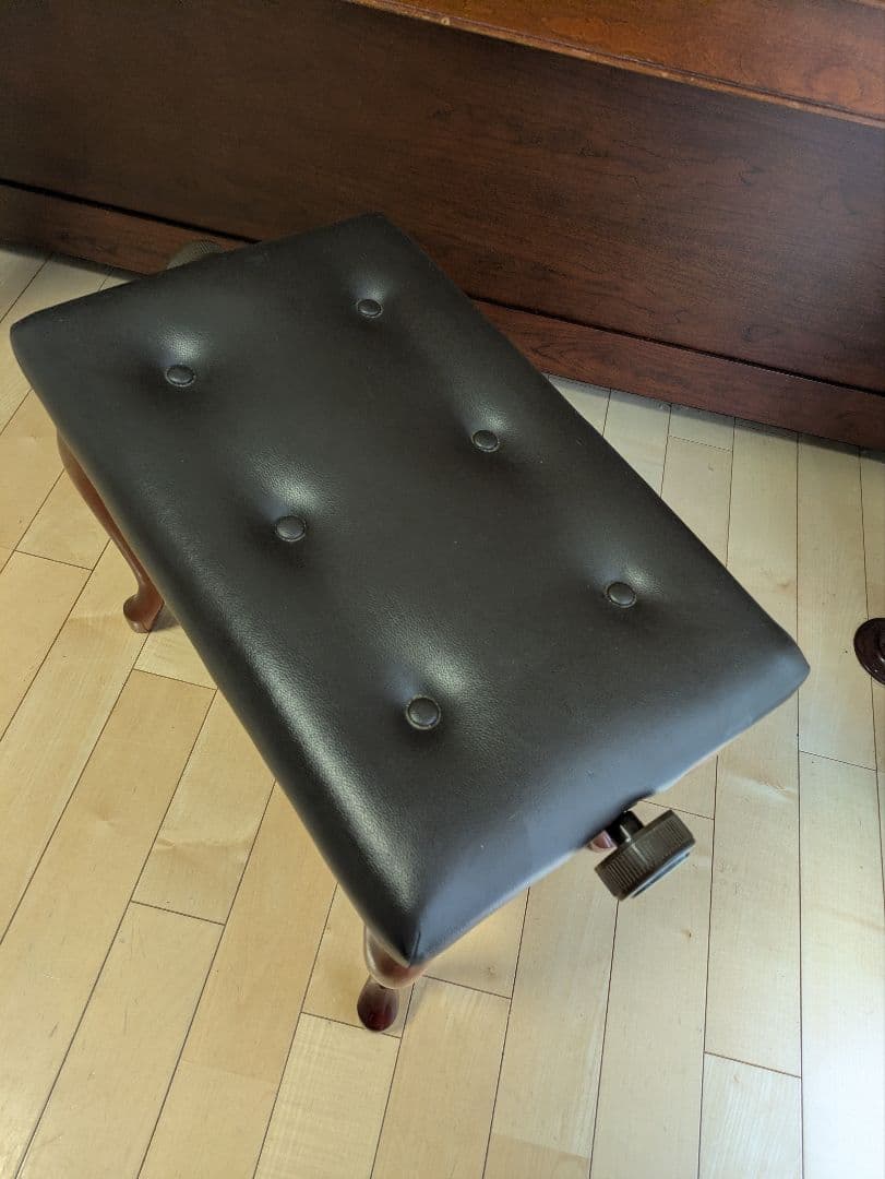 【Kitchen女子さん専用】イス付属します(^^)　504Fアップライトピアノ