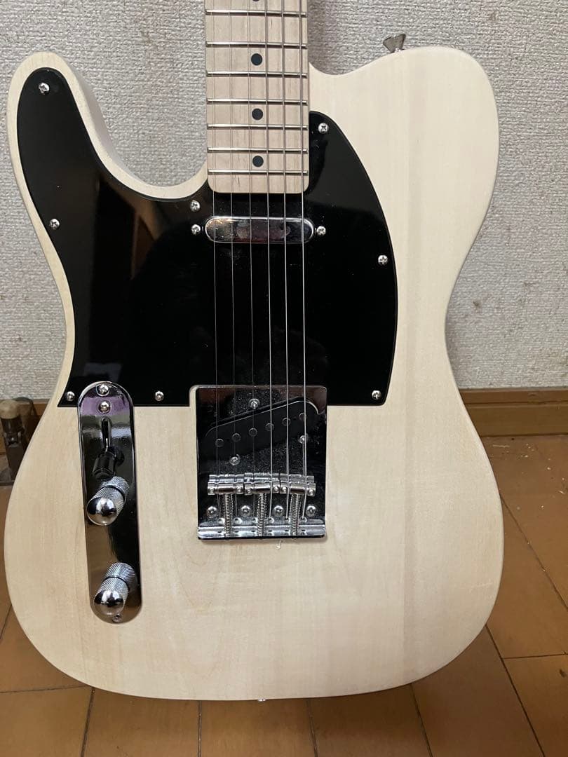 ノーブランド　テレキャスタータイプ　レフティ　エレキギター　塗装無し