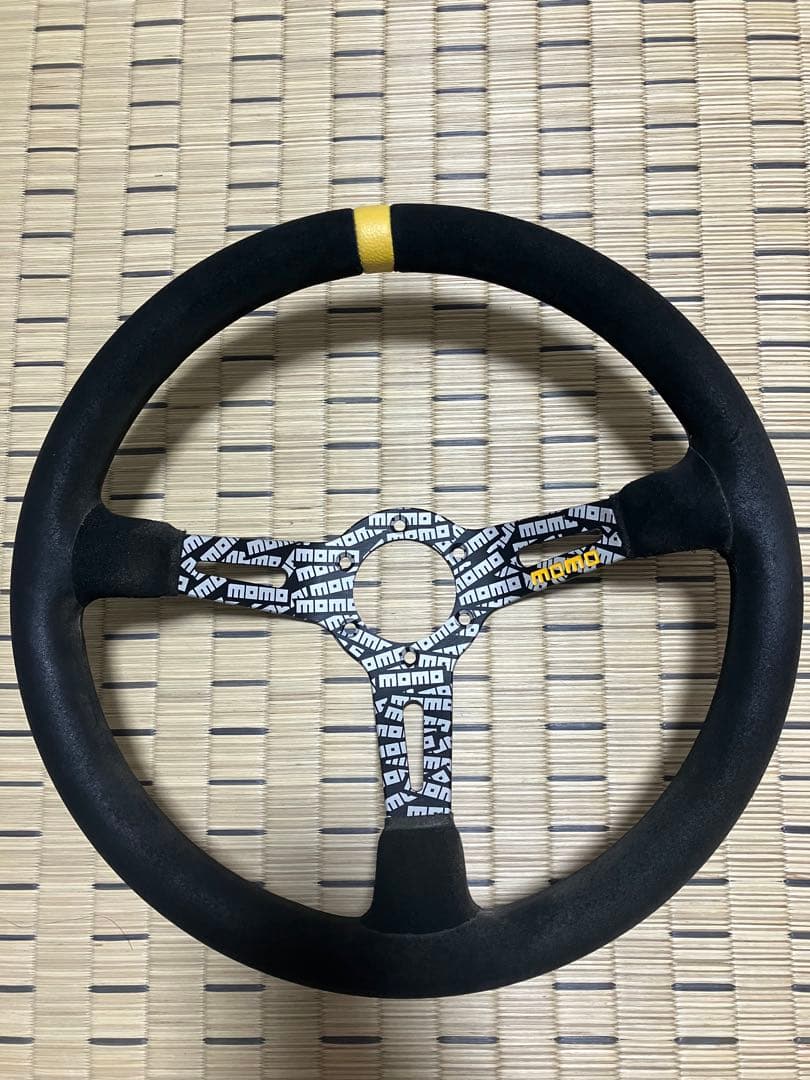 momo ステアリング　ウルトラジャパン　ブラックスエード　UJ-02