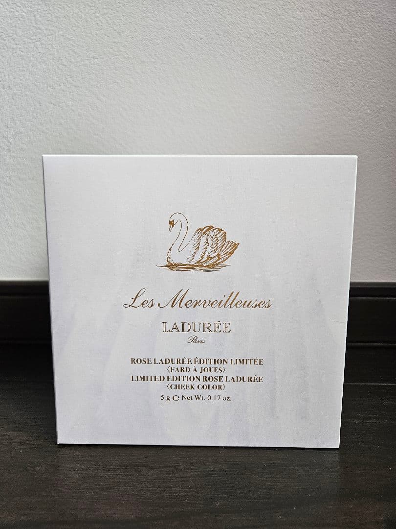 《限定品／新品／未使用》レ・メルヴェイユーズ ラデュレ ローズラデュレ 白鳥