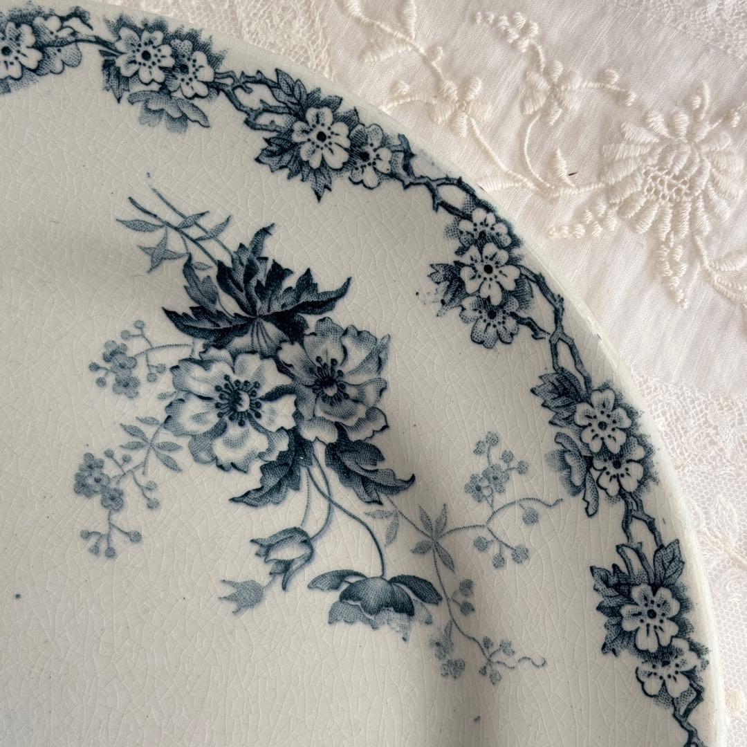 フランスアンティーク　ショワジールロイ　Choisy BRESTOIS　平皿