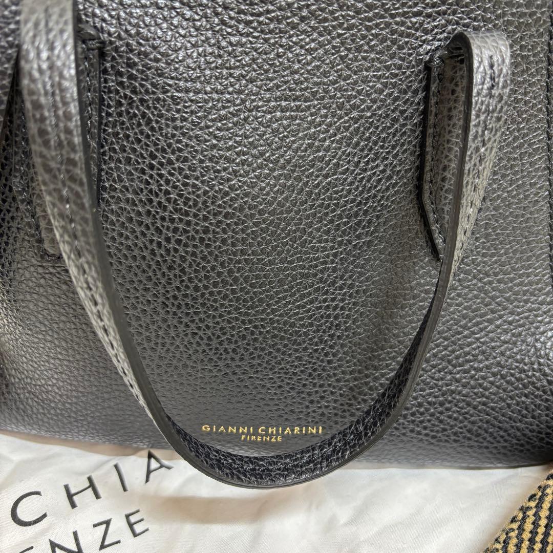 GIANNI CHIARINI レザートートバッグ 黒 2way 太ストラップ付