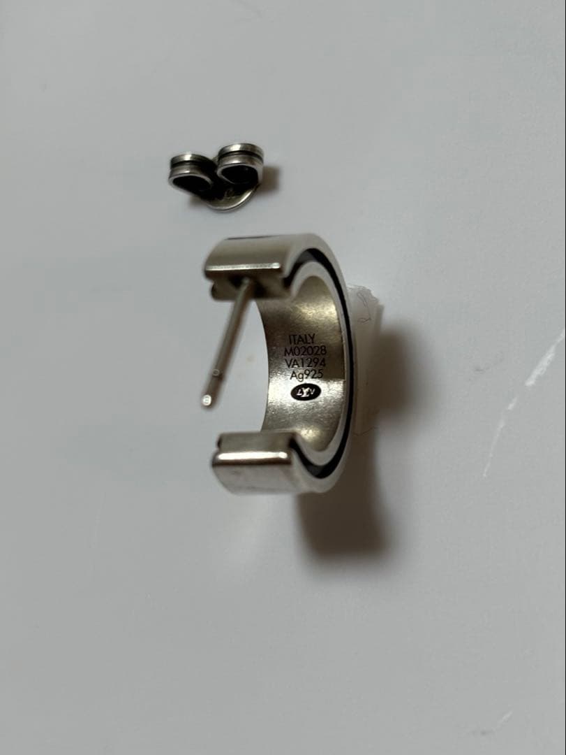 まいくろ　ルイ・ヴィトン　ピアス・LV テーラー　フープのみ