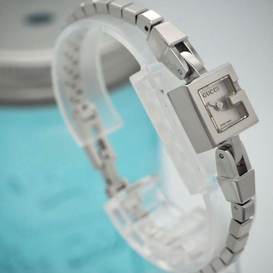 再値下げ！　美品⭐︎ グッチ GUCCI 　スクエア型時計 シルバー