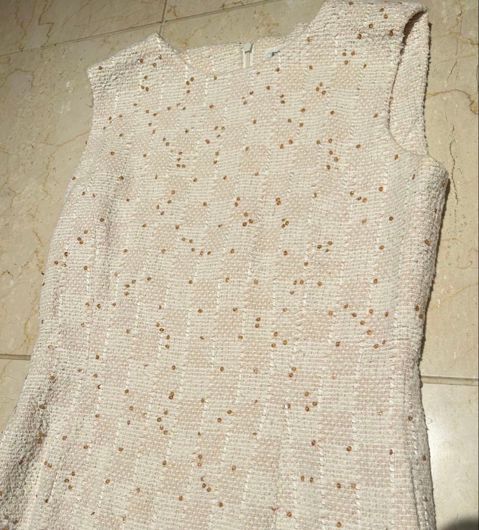 FOXEYフォクシーブティック　ツイード白ワンピース40スパンコール卒業入学