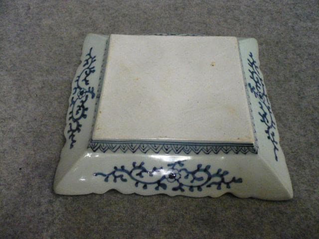 伊万里 青磁 染付 窓絵 花唐草 角皿 [B31461]