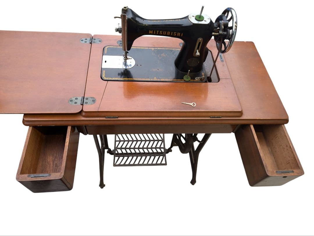 アンティークミシン 足踏みミシン　三菱製 MITUBISHI ミシン