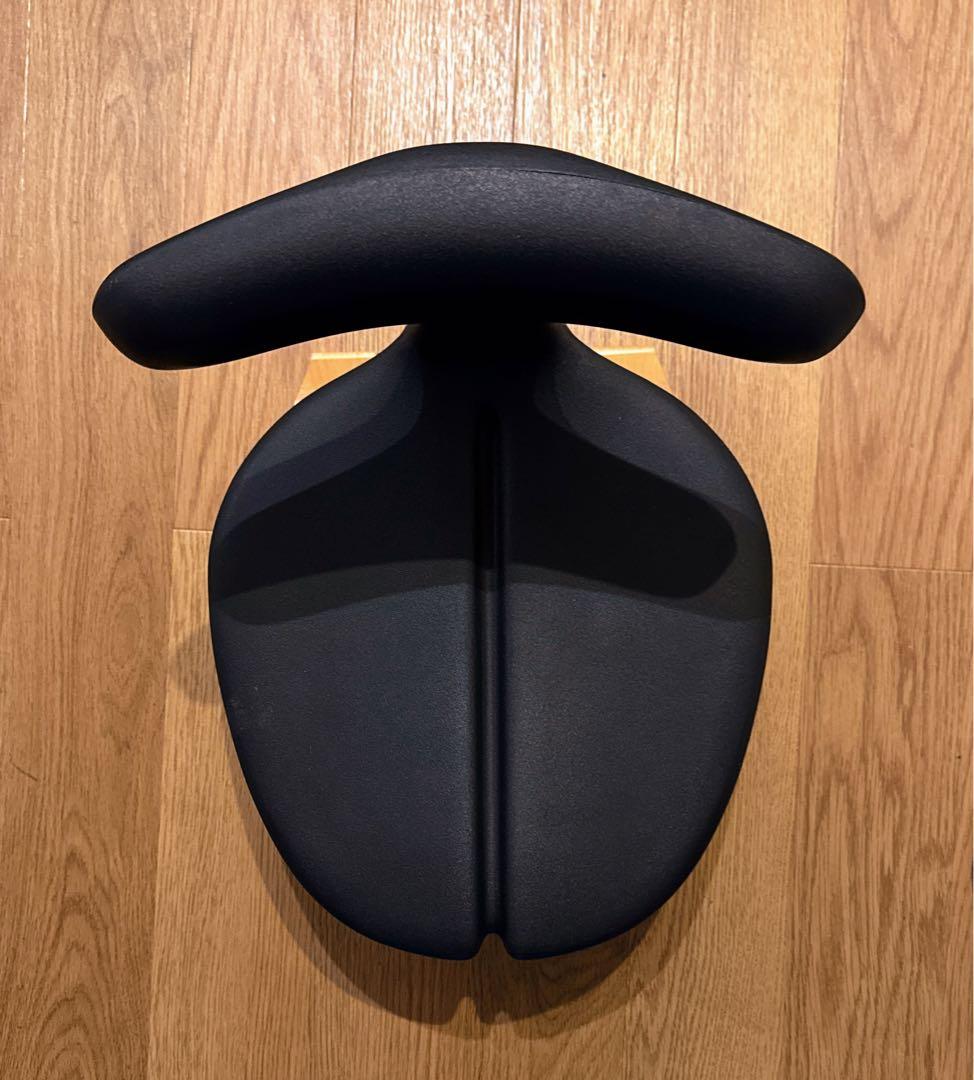 アーユルチェア　ayur-chair　あぐら椅子　座椅子　姿勢サポート　骨盤矯正