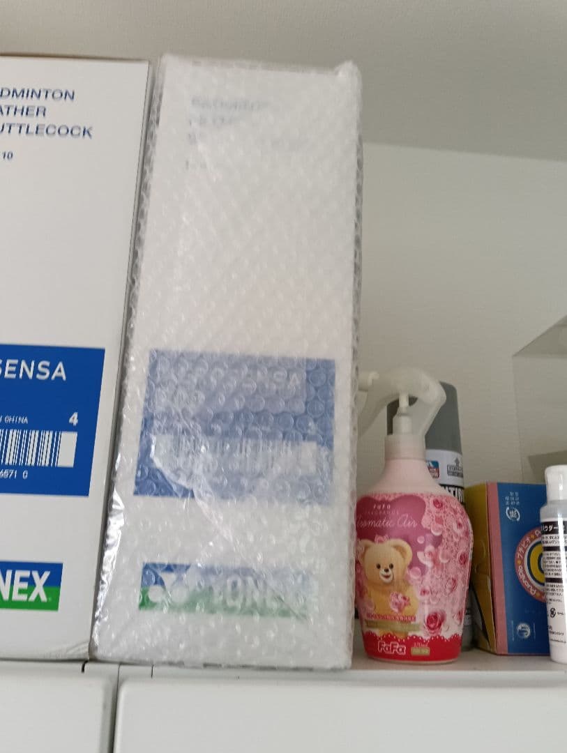 YONEXバドミントンシャトル、エアロセンサ700の3番