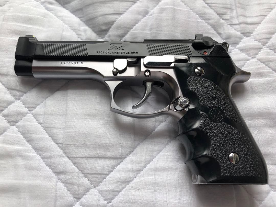 18禁　美品　TOKYOマイルTactical Master シルバー ブラック