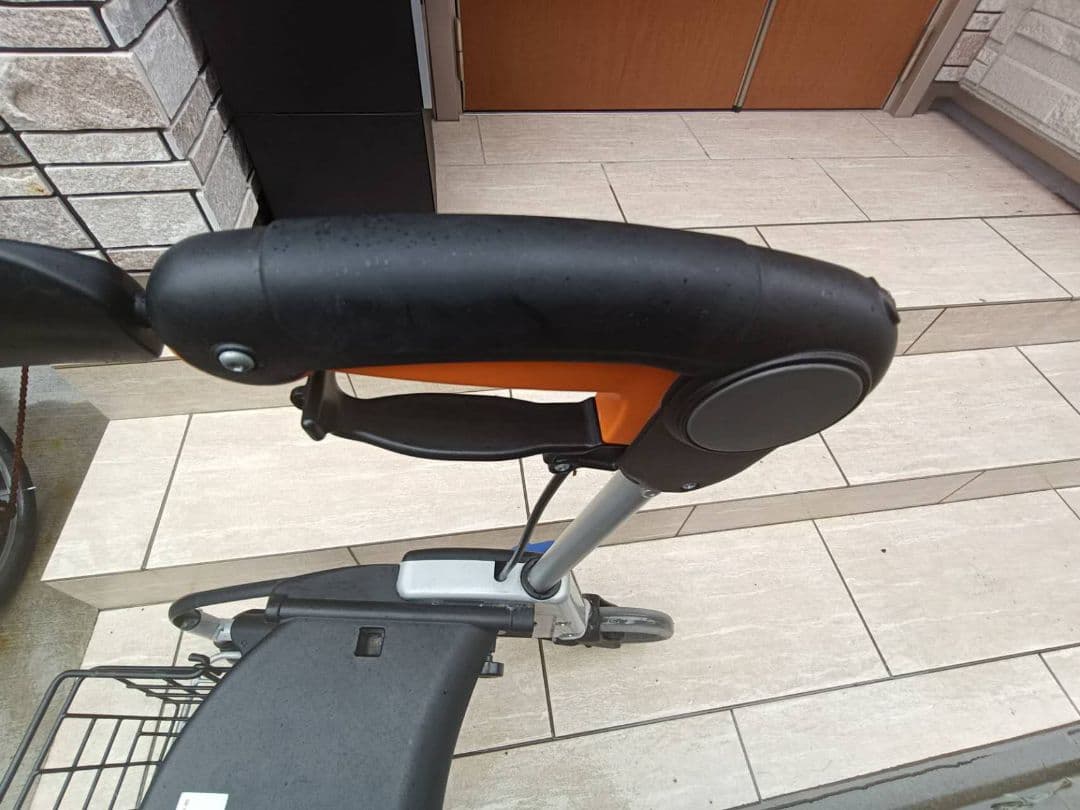 パラウォーク　歩行器　スウェーデンVOLARIS製歩行器、折りたたみ可