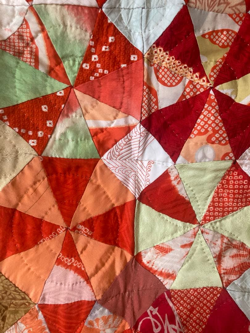 パッチワーク　手作り　タペストリー