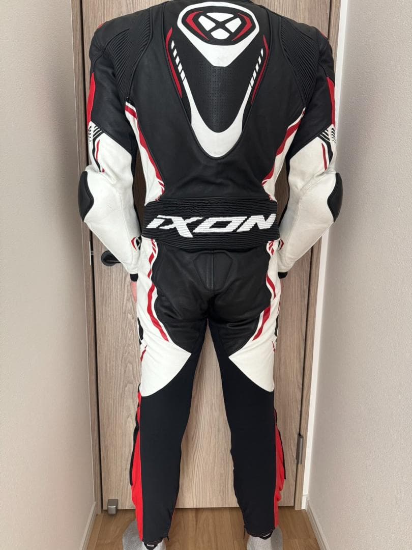 Ixon Vortex 2 1ピースオートバイレザースーツ
