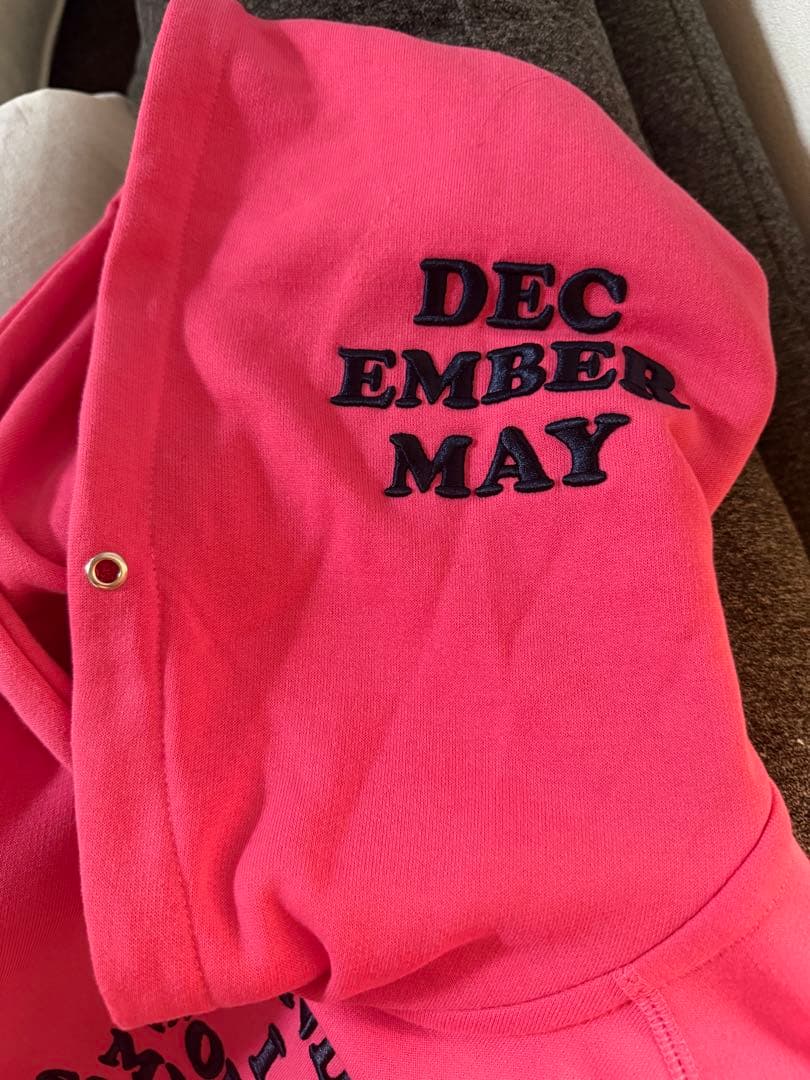 DECEMBERMAY ピンク フード付きスウェット